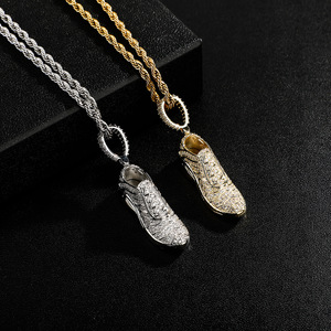 Novedad de moda: Zapatillas de <span class=keywords><strong>hombre</strong></span> estilo Hip Hop con circonitas cúbicas y colgante de oro de 14K, estilo 'Iced Out', <span class=keywords><strong>para</strong></span> exterior, venta al por mayor, con colgante tipo collar. - Product Image 2