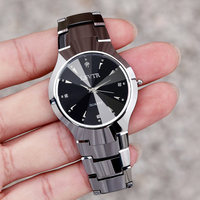 Montre Couple Étanche LSVTR OEM ODM à Succès – Montre Unisexe en Acier Inoxydable à Quartz pour Homme et Femme avec Calendrier