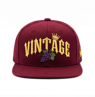 Casquette décontractée en coton, style rétro, bordeaux uni, avec broderie 3D dorée en forme de couronne de raisin, pour hommes et femmes
