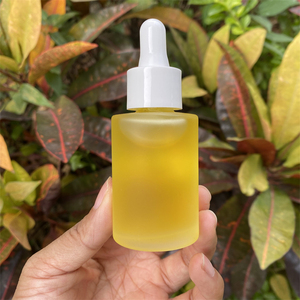 Siero alla Curcuma Vegano Sbiancante per il <span class=keywords><strong>Viso</strong></span> 30ml con Etichetta Privata e Basso MOQ a Prezzo Conveniente - Product Image 6