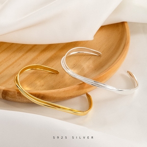 Gioielli raffinati <span class=keywords><strong>925</strong></span> <span class=keywords><strong>argento</strong></span> bracciali donne placcato oro 18K semplice <span class=keywords><strong>925</strong></span> sterling <span class=keywords><strong>argento</strong></span> <span class=keywords><strong>bracciale</strong></span> gioielli per le signore all'ingrosso - Product Image 1