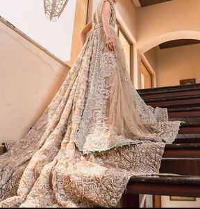 Vestido nupcial tradicional indio/pakistaní de acetato hasta el suelo con bordado Zardozi 3D para boda de ATIYA LIBAS - Product Image 2