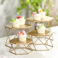 Ensemble de plateaux à gâteaux en métal en gros d'usine 4 présentoirs hexagonaux en laiton pour buffet de nidification pour mariage noël halloween