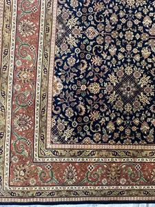 Tapis d'appoint en laine et soie fait main, noué à la main, de style persan, tapis oriental traditionnel de luxe avec motifs floraux élégants - Product Image 3