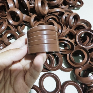 ชุดปะเก็นซีลน้ำมันกระบอกไฮดรอลิกชุดบรรจุตัววีส่งตรงจากโรงงาน - Product Image 5