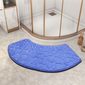 Tapis de bain Cangming en polaire corail, en forme d'éventail, antidérapant, absorbant, lavable, moderne, simple, pour salle de bain commerciale - Product Image 4