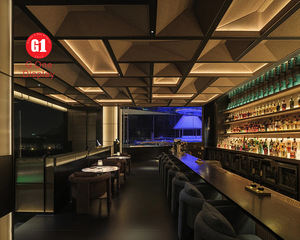 Comptoir de bar moderne et luxueux avec vitrine, idéal pour les bars, les discothèques et les soirées musicales, avec éclairage LED personnalisé, design d'aménagement de bar - Product Image 3