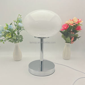 Lámpara de Mesa Ambiental Inspirada en Instagram, Estilo Bauhaus Vintage, Lámpara de Noche Femenina, Lámpara Decorativa para Dormitorio - Product Image 3