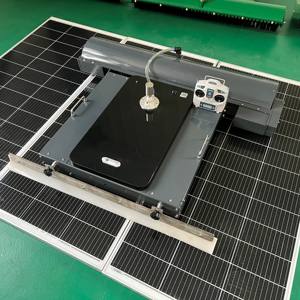<span class=keywords><strong>Robot</strong></span> de limpieza fotovoltaica totalmente automático Hongrun, máquina inteligente de limpieza de paneles solares - Product Image 6