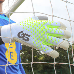 Gants de gardien de but de sport professionnels de haute qualité en cuir et latex allemand pour le football de football en vente - Product Image 5