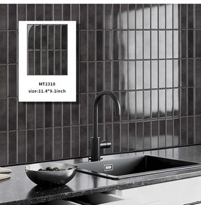 Nouvelles tuiles murales DIY tendance pour la rénovation de la salle de bain avec des autocollants muraux résistants à la chaleur - Product Image 1