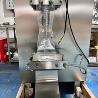 Machine de scellage automatique de liquides STARK pour jus, eau, lait, sachets en plastique/papier - Haute capacité 1500-2200 sachets/heure, précision de 98%