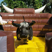 Taureau mécanique de luxe de haute qualité conçu pour la pratique de la lutte contre le taureau de qualité commerciale, style rodéo, avec matelas gonflable inclus