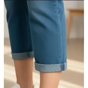 Jeans Capri Elasticizzati da Donna Adrenaline a Vita Alta, Lavaggio Medio, Cinque Tasche, in Denim Traspirante - Product Image 5