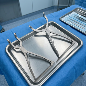 Écarteur de plateau tibial en acier inoxydable orthopédique, forceps distracteur pour articulation du genou, instrument chirurgical manuel certifié CE Classe II - Product Image 3