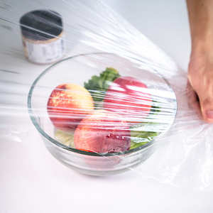 Envoltura de película transparente para alimentos No es fácil de filtrar Envoltura de plástico PE - Product Image 6