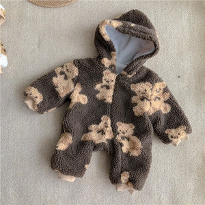 Mameluco personalizado para bebé recién nacido de estilo de invierno Ropa cálida para bebé con cierre de cremallera Suministro ODM - Product Image 4