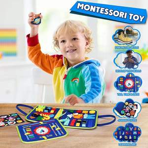 Tablero de Actividades para Niños Hecho a Mano con Fieltro de Poliéster, Juguete Educativo Navideño de 44x28cm para Niños de 0 a 3 Años - Product Image 6