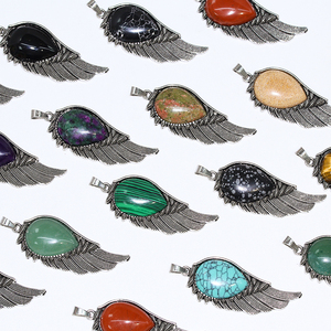 Đá tự nhiên mặt dây chuyền đôi cánh thiên thần nước Thả thạch anh tím Malachite chữa bệnh tinh thể đá quyến rũ đối với trang sức làm tự làm dây chuyền - Product Image 1