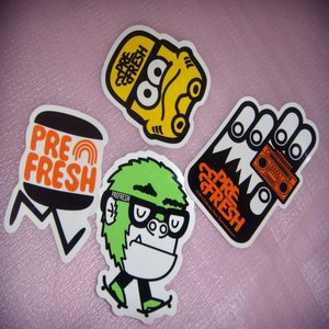 Hỗn hợp phong cách thiết kế tùy chỉnh không thấm nước ngoài trời UV kháng chất lượng dính chết cắt Logo PVC Vinyl in ấn nhãn dán - Product Image 5