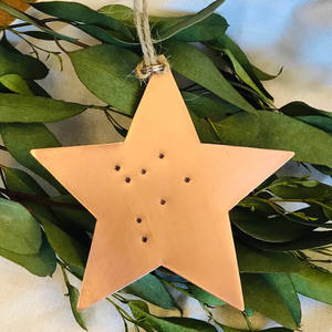 Ornements d'étoiles en métal suspendus de Noël 2025 Best-seller - Product Image 1