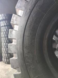 OTR 타이어 E3ST312 18.00-25-32 - Product Image 2