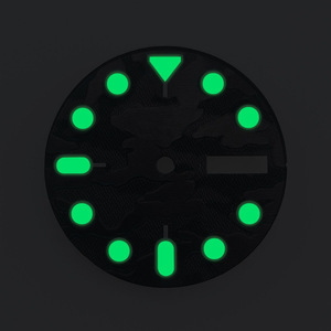 Esfera de Latón Luminosa Verde de 28.5mm con Patrón de Camuflaje y Logotipo Personalizado para Movimiento NH35 <span class=keywords><strong>4R</strong></span> 8215 7S26, Estilo Vintage en Relieve de Lujo - Product Image 6