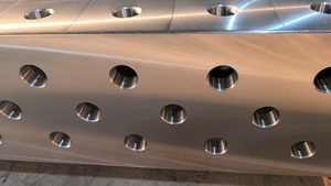 Banc de travail de soudage <span class=keywords><strong>perforé</strong></span> 3D fabriqué en usine avec système mobile pour dimensions personnalisées - Product Image 4