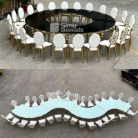Table de banquet blanche en MDF pour mariage, table serpentine en forme de demi-lune, table de salle à manger en forme de S pour événements