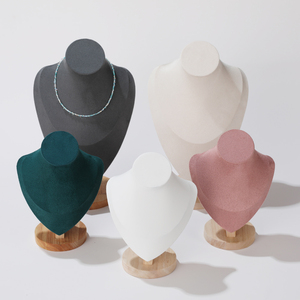 Lot de 3 présentoirs de luxe pour colliers et pendentifs, en suède et velours, pour bijoux, accessoires de présentation en cuir et velours de luxe - Product Image 4