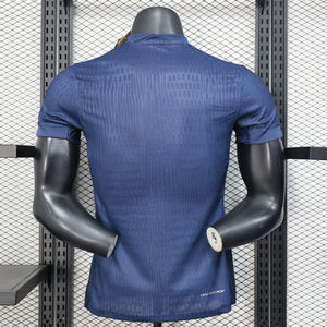 زي كرة القدم الكلاسيكي الأكثر مبيعًا للمشجعين واللاعبين بتخصيص من المصنع، قميص كرة القدم للأندية بالنسخة التايلاندية، ملابس رياضية لكرة القدم - Product Image 2