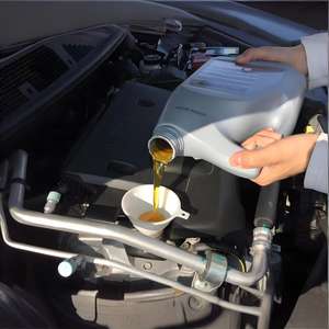 <span class=keywords><strong>Aceite</strong></span> de motor OEM <span class=keywords><strong>5w30</strong></span> <span class=keywords><strong>aceite</strong></span> lubricante de motor automotriz de 5 litros con <span class=keywords><strong>precio</strong></span> bajo con etiquetas de logotipo personalizado directo de fábrica - Product Image 6