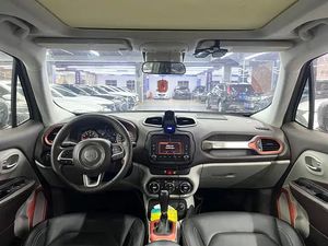 Venta al por Mayor a Bajo <span class=keywords><strong>Precio</strong></span> en China, Personalización Interior Disponible, Autos Usados <span class=keywords><strong>Jeep</strong></span> <span class=keywords><strong>Renegade</strong></span> Automáticos 2016 <span class=keywords><strong>2017</strong></span> 2018 - Product Image 3