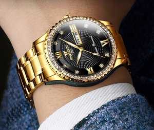 Fngeen นาฬิกาควอตซ์ผู้ชายหรูหรา S888สแตนเลสนาฬิกาผู้ชายเพชรแสดงวันที่สัปดาห์นาฬิกาข้อมือทองกันน้ำ - Product Image 6