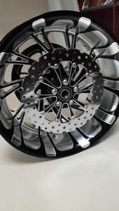 Jantes de moto, en alliage d'aluminium forgé, 18*8,5 pouces, jantes personnalisées pour pneus larges - Product Image 3