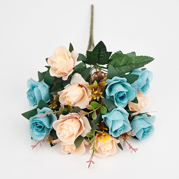 12 roses vertes d'automne