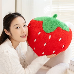 Cuscino a Forma di Fragola Carino, Cuscino Peluche Realistico a Forma di Fragola, Morbido Cuscino Imbottito per Decorazione Casa - Product Image 3
