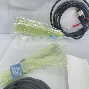 Câble capteur-contrôleur KEYENCE OP-88027 M12 en forme de L 2m pour capteur de point lumineux blanc série LR-W OP 88027 - Product Image 5