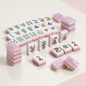 Offre Spéciale Jeu de 160 tuiles de mahjong américaines rouges gravées, en acrylique, à 4 couches, pliable et automatique; cadeau de soirée jeux en famille ou de vacances - Product Image 4