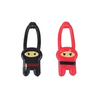 Jouet extensible de tireurs de lapin de fronde volante pour oeufs de capsule de distributeur automatique 50mm