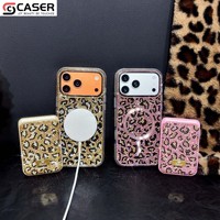 Casing Ponsel Magnetik Motif Leopard Berhias Berlian Imitasi dengan Tempat Kartu Senada, Pelindung Anti Benturan Kristal Berkilau untuk iPhone 12-17Pro Max