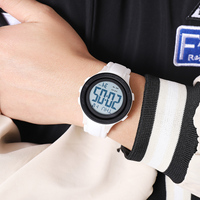 Montres SKMEI 2458 en gros, montres de sport numériques électroniques à double fuseau horaire, chronographe en silicone, étanches 50M, montres-bracelets pour hommes