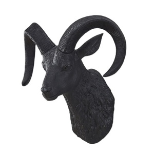 Resina decorazione testa animale capra testa nera <span class=keywords><strong>appendiabiti</strong></span> da parete per Bar decorazione artigianato e regali - Product Image 1