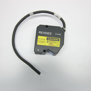 Capteur de mesure de déplacement laser sans contact K E Y N C LK-H052 pour la mesure de la différence de niveau des pièces en aluminium - Product Image 1