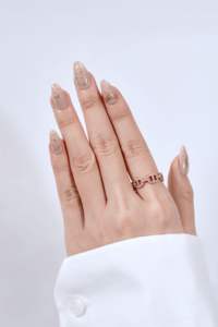 Uñas Postizas Personalizadas en Forma de Almendra, Diseño OEM ODM de Fábrica, Estampado Dorado, Longitud Media, 24 Piezas, Pintadas a Mano, con Diseño de Estrella de Mármol Gris - Product Image 3