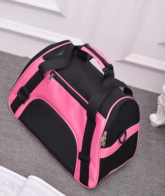 Nice Quality Large Capacity Dog Outdoor Bag Portable Pet Carrier Breathable Cage For Dog Cat