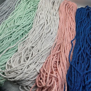 5mm丸編みストリングマルチカラー光沢のあるソフトロープ3ストランドツイストポリエステルコードDIYブレスレットネックレス装飾用 - Product Image 5