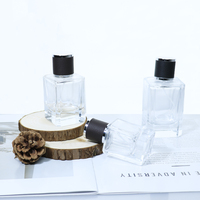 Flacon de parfum de luxe personnalisé en verre, flacons vaporisateurs transparents à sertir 50ml 100ml, flacon de parfum carré vide en verre avec couvercle