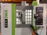 Centre d'usinage vertical industriel avec magazine à 24 outils CE 10+ brevets Modèle VMC640