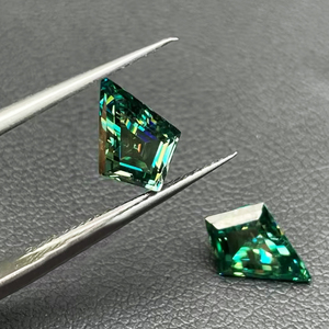 Xingsial 10x14mm Original Moissanite <span class=keywords><strong>Verde</strong></span> Esmeralda Color Natural VVS1 Diamante sintético Piedra preciosa Corte de cometa Moissanite Piedra suelta - Product Image 4